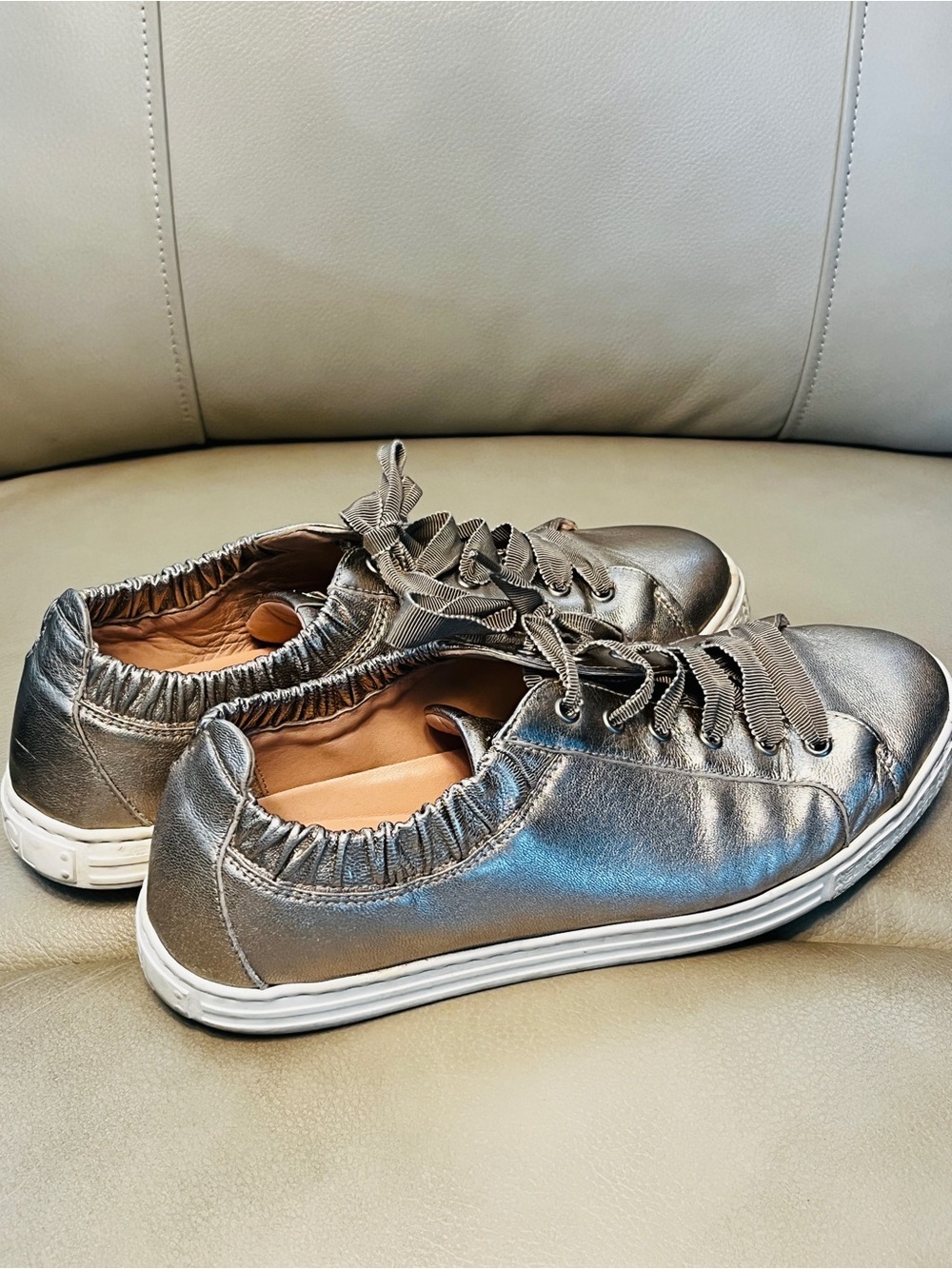 AGL Metallic Gold Lace-Up Women’s Sneakers 39-1/2 (Italian made)